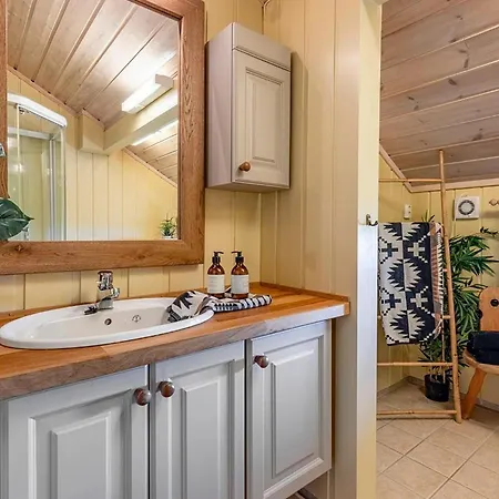 4 Bedroom Stunning In Feriehus *