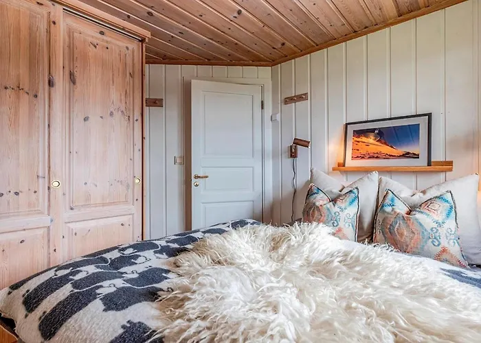 4 Bedroom Stunning In Casa vacanze *